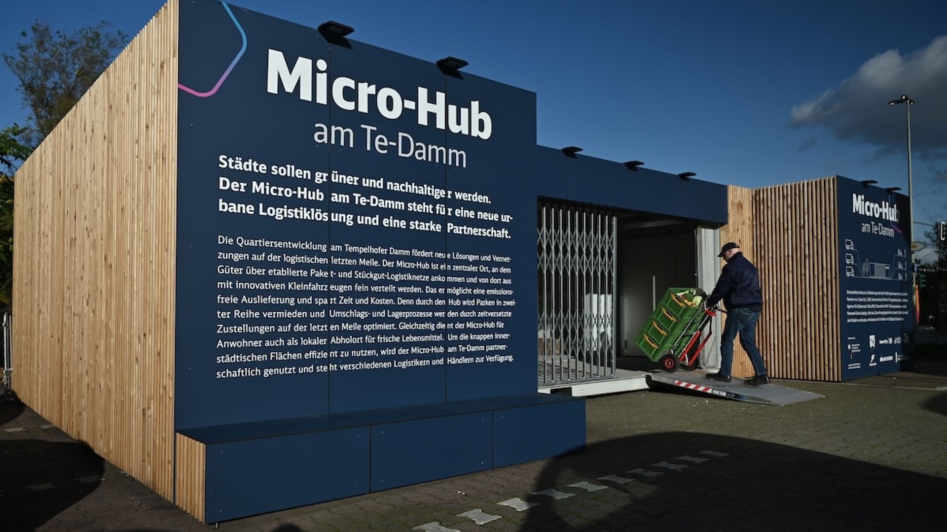 Micro Depot am Tempelhofer Damm in Berlin