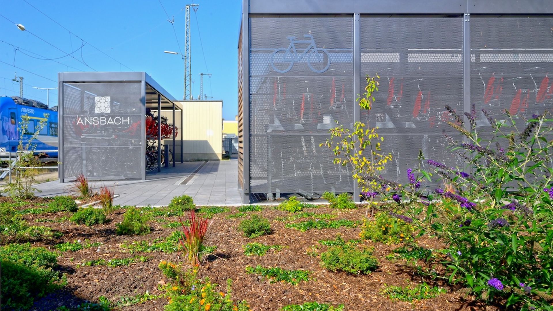 Fahrradparken am Bahnhof in Ansbach 